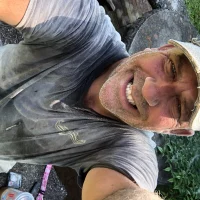 Oldmacdonaldhasahoe's Profile Pic