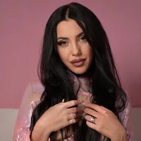 karenninova's Profile Pic
