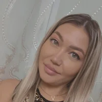 KourtneyGreen's Profile Pic