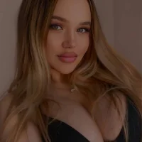 Karoline_Vampie's Profile Pic