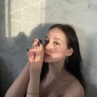 Molly__Carter's Profile Pic