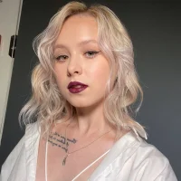 BeckyBeese's Profile Pic