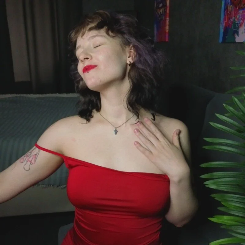 Ricki_Bloom Stripchat profile image
