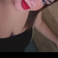 kimpoomps's Profile Pic