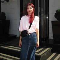 LisaDarcy's Avatar Pic