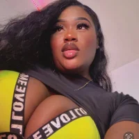 Thalyanna_ebony model avatar