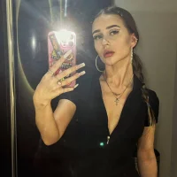 PollyHesseyf's Profile Pic