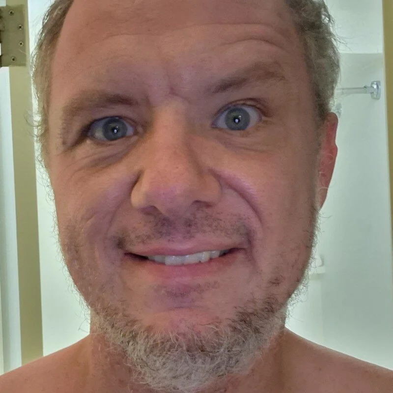 sneakypeteyo1 profile photo