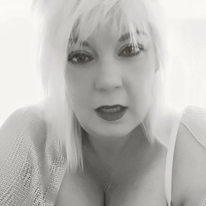 Miahotmilf profile photo