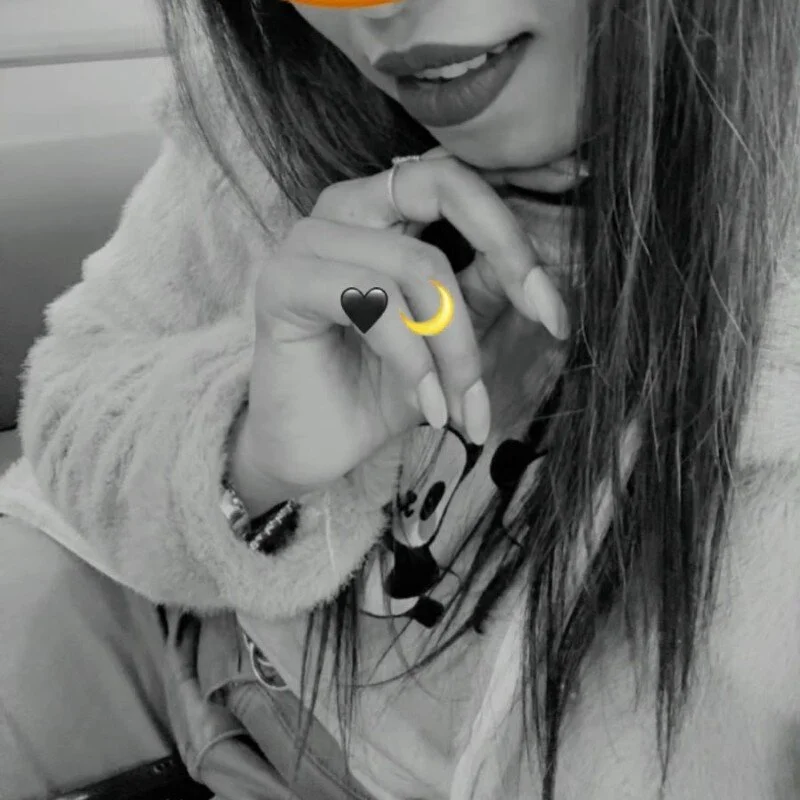 Hot_Myra