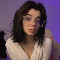Anna_Werty's Profile Pic