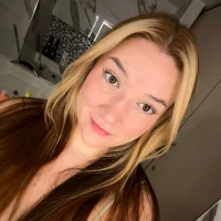 صورة أفاتار CLARISSA_LEE