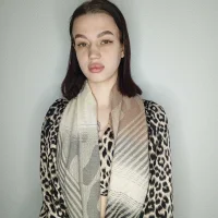 صورة الملف الشخصي لـ CrumblyAbuse