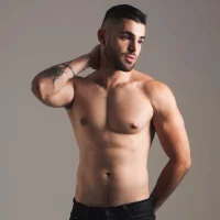 Apolo_lux1 Adlı Modelin Avatarı
