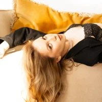 Velvet_Hell Poză avatar