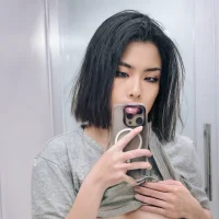 1_mina's Profile Pic