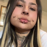 รูปโปรไฟล์ของ Angie69cush