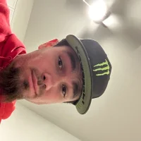 fosterfreeze16's Profile Pic