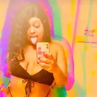 MyMyMyMyMyMyiesha Stripchat