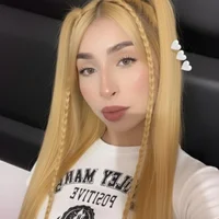 melanny_watsonn's Avatar Pic