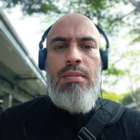 תמונת פרופיל של CarlosFlores1024