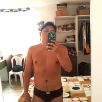 Octavio0240 webcam