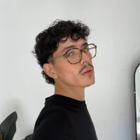Slika avatara modela oreuk_dv