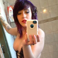 deadlitbarbiedoll's Profile Pic