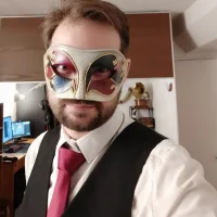 TheOtherHand 的個人資料圖片