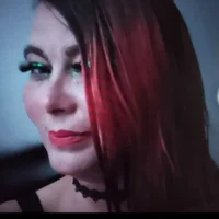 รูปโปรไฟล์ของ freakonaleashunleashed