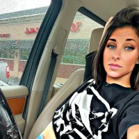 beeteaz's Profile Pic