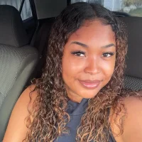 Moniva's Profile Pic