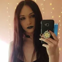 LilyLickt's Avatar Pic
