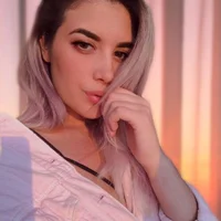 Genevieva_Blue's Profile Pic