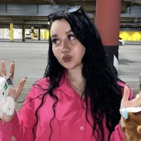AlbertaEmilyv's Profile Pic