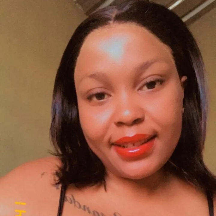 SexyZaron123