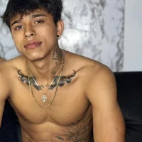 صورة الملف الشخصي لـ Latin_BigDick01