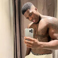 Henrywayne33's Profile Pic