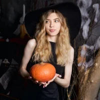 Your_st_ella's Avatar Pic