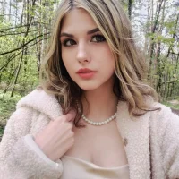GwenDerrick's Profile Pic