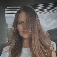 HelenHanson's Profile Pic