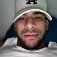 vmog98's Profile Pic