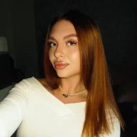 Lunabrunette model avatar