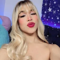 LisaSweet18's Profile Pic