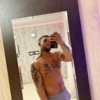 simik19's Profile Pic