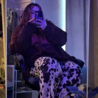 Mia_R0ss Adlı Modelin Avatarı