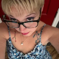 รูปอวาตาร์ของ YogaHottie76