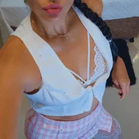 coniie_jhons' Avatar Pic