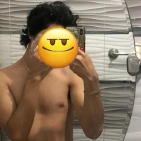 jovenhot01110's Profile Pic