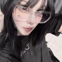 PrettyKittyMeow's Avatar Pic